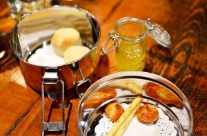 Starters, biscuits and homemade jam Trokay Truckee